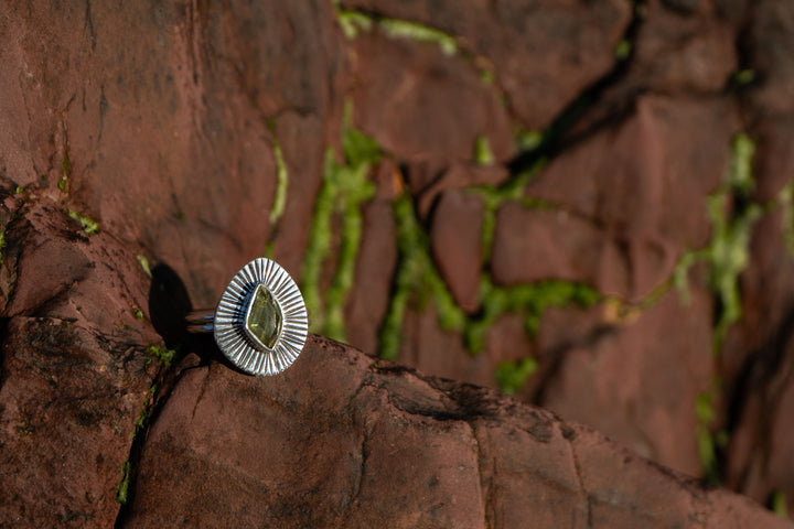 Faceted Peridot Ring in Decorative Sterling Silver - Size 8 US