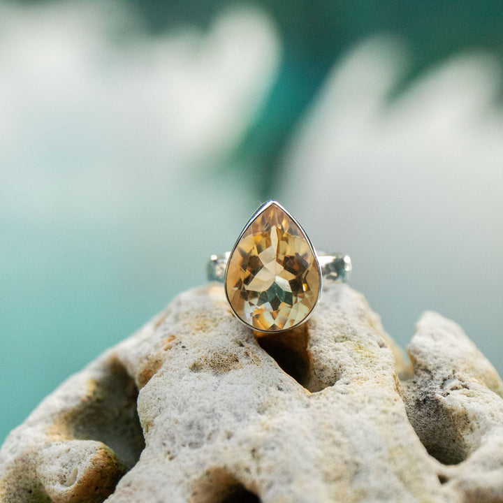 teardrop-citrine-ring