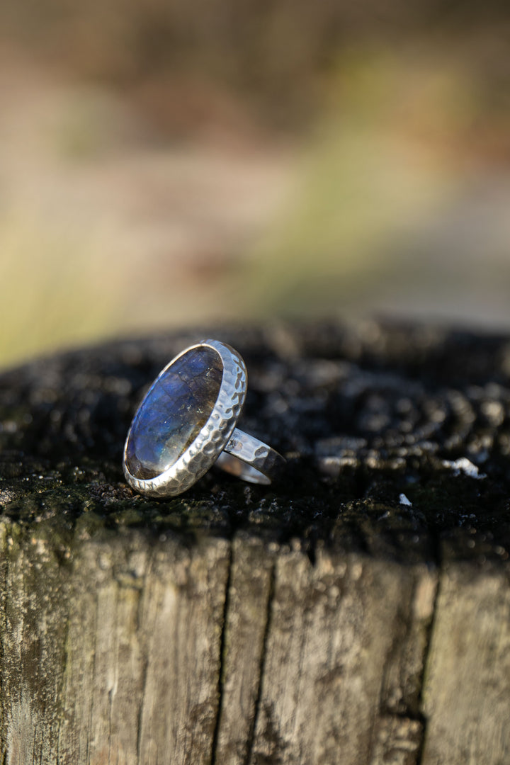 Oval Labradorite Ring set in Beaten Sterling Silver Band - Size 7 US
