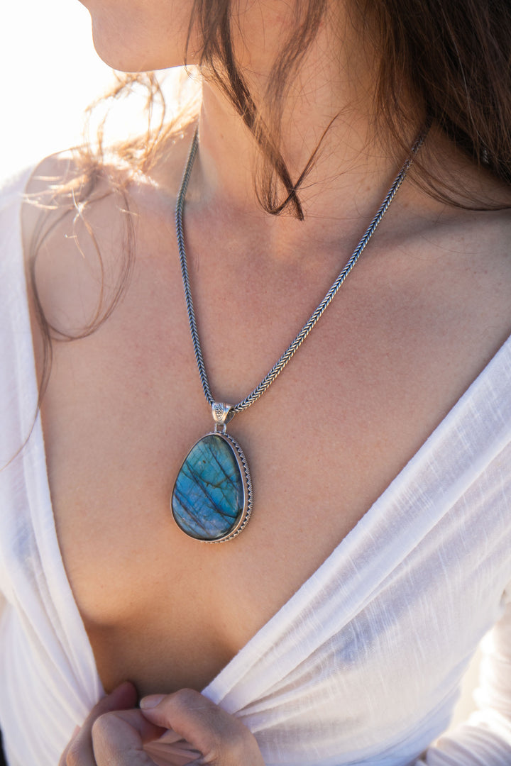 Statement Labradorite Pendant set in Unique Tribal Sterling Silver