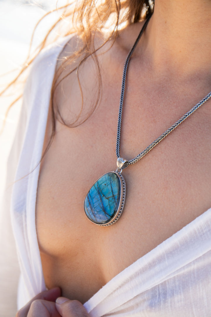 Statement Labradorite Pendant set in Unique Tribal Sterling Silver