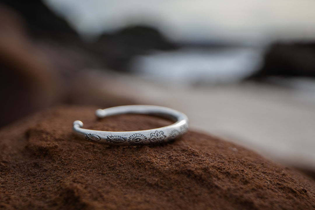 Gorgeous Thai Hill Tribe Silver Printed Bangle