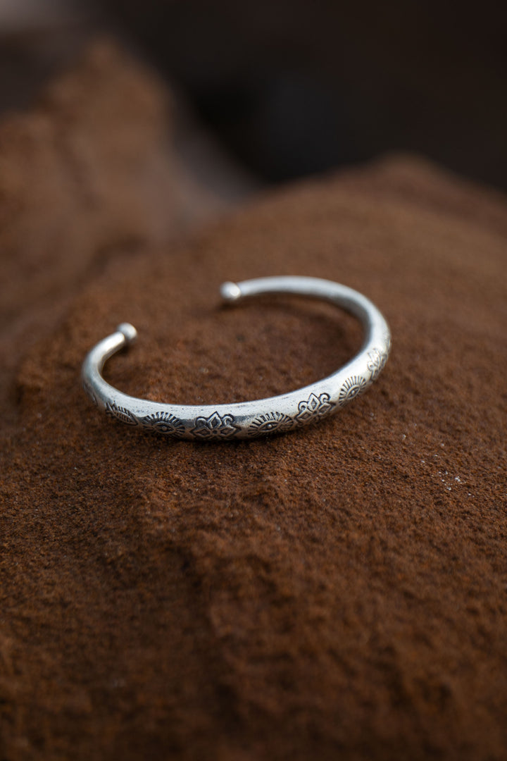 Gorgeous Thai Hill Tribe Silver Printed Bangle