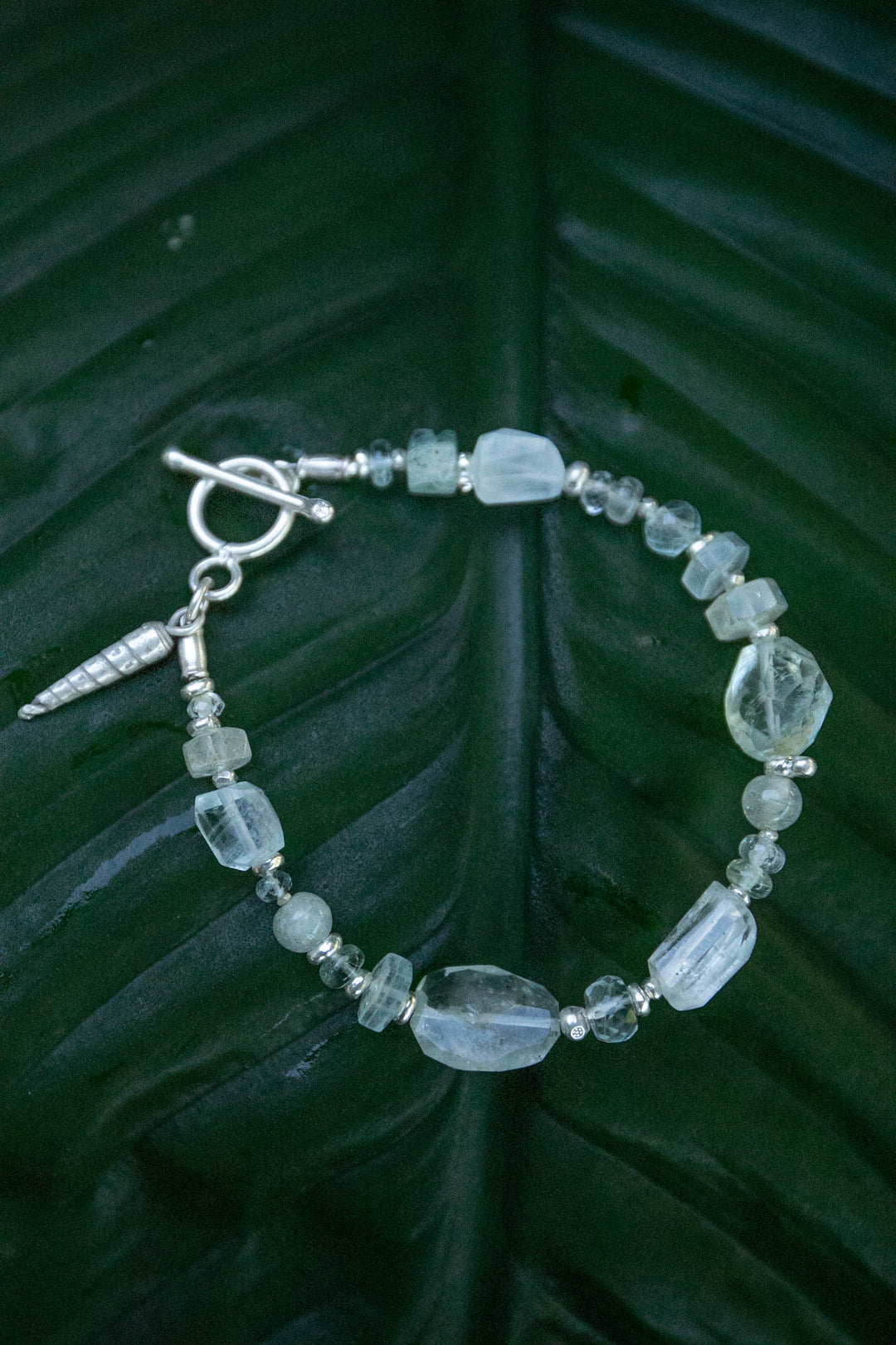 beaded-aquamarine-bracelet