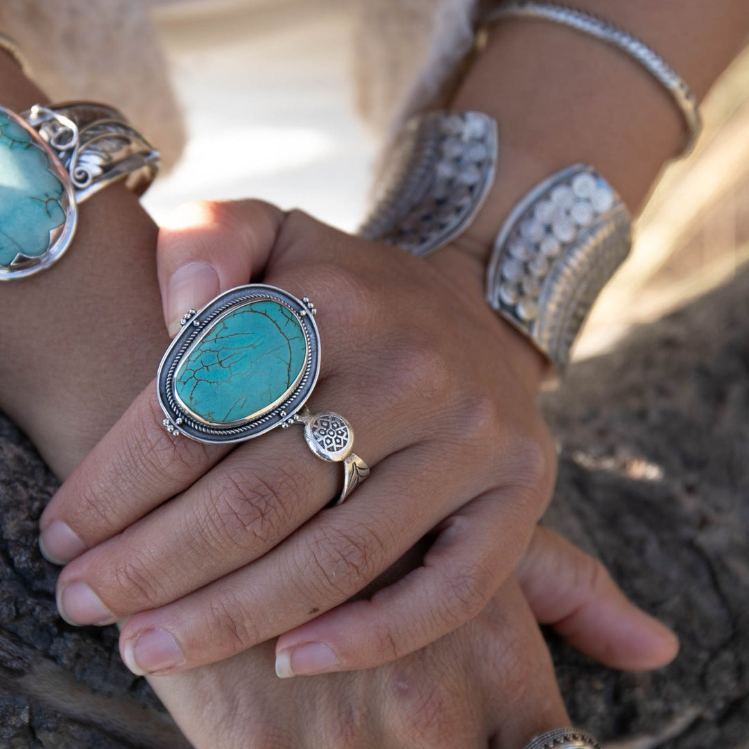 Thai Hill Tribe Silver Ring – Juno Stone and Silver