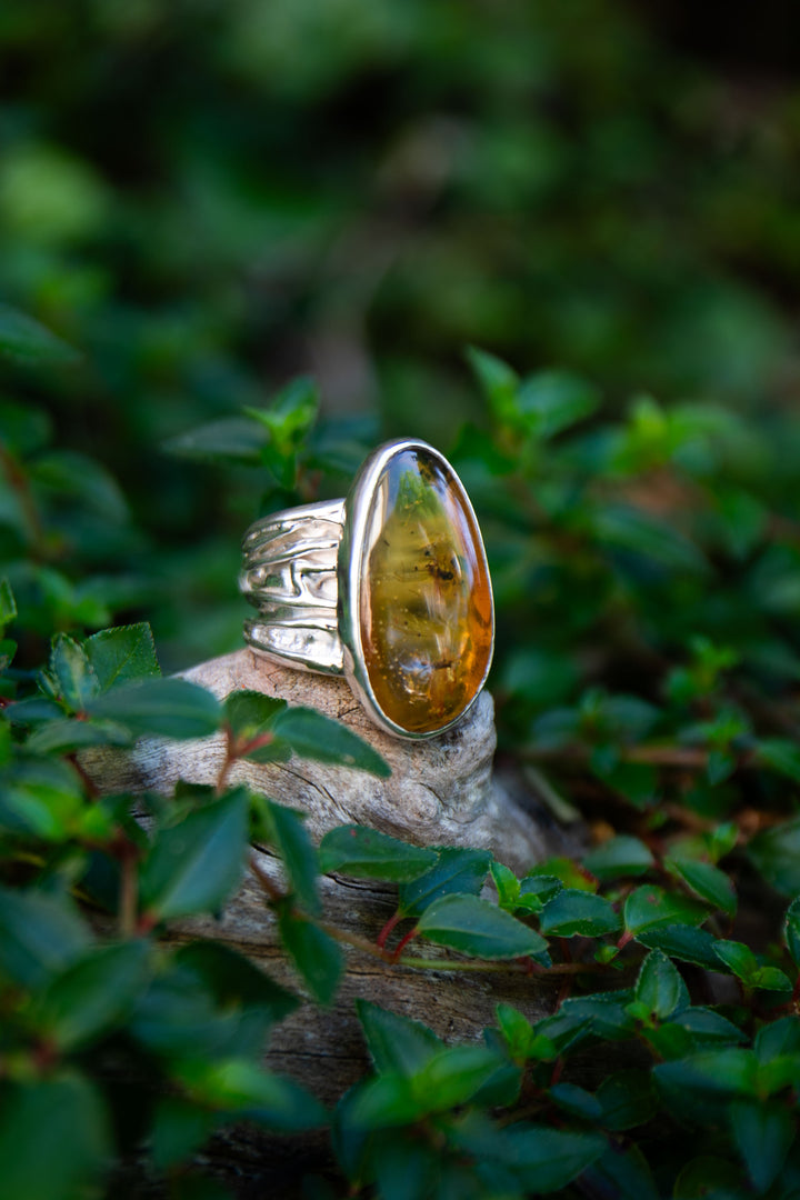 Insect Amber Ring set in Unique Sterling Silver - Size 9 US