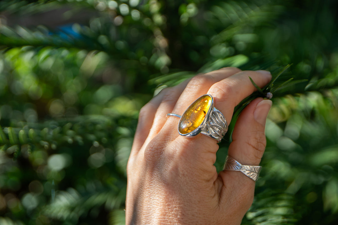 Insect Amber Ring set in Unique Sterling Silver - Size 9 US