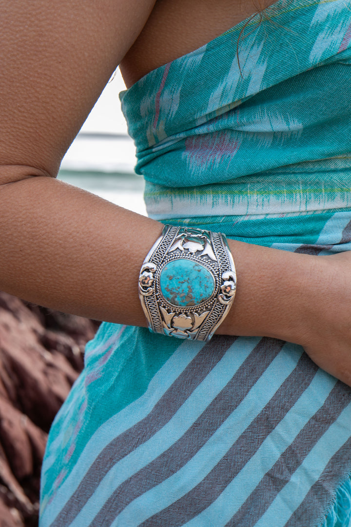 Genuine Arizona Turquoise Cuff Bangle in Tribal Sterling Silver Setting