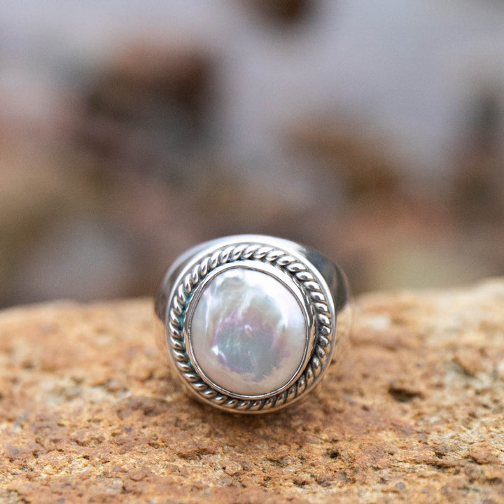 pearl-silver-ring