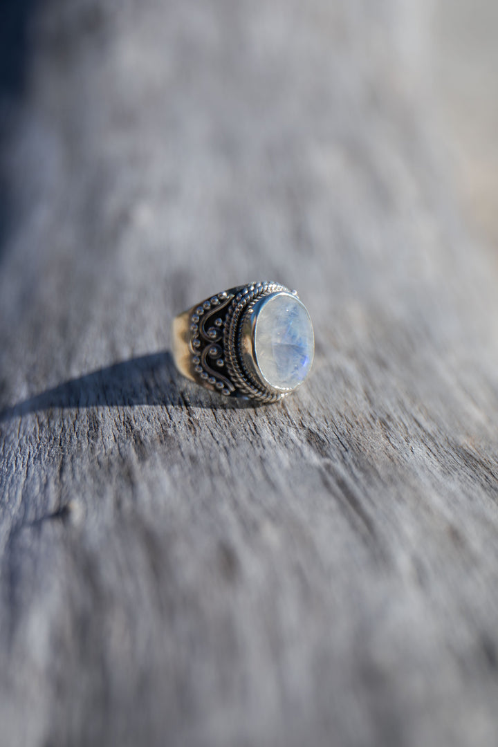 Decorative Moonstone Ring in Sterling Silver - Size 7 US