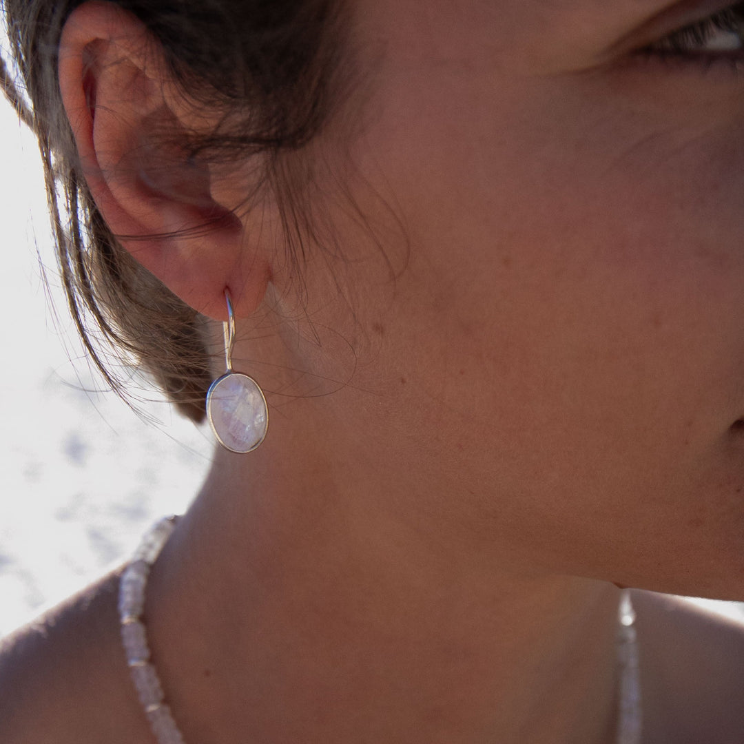 moonstone-silver-earrings