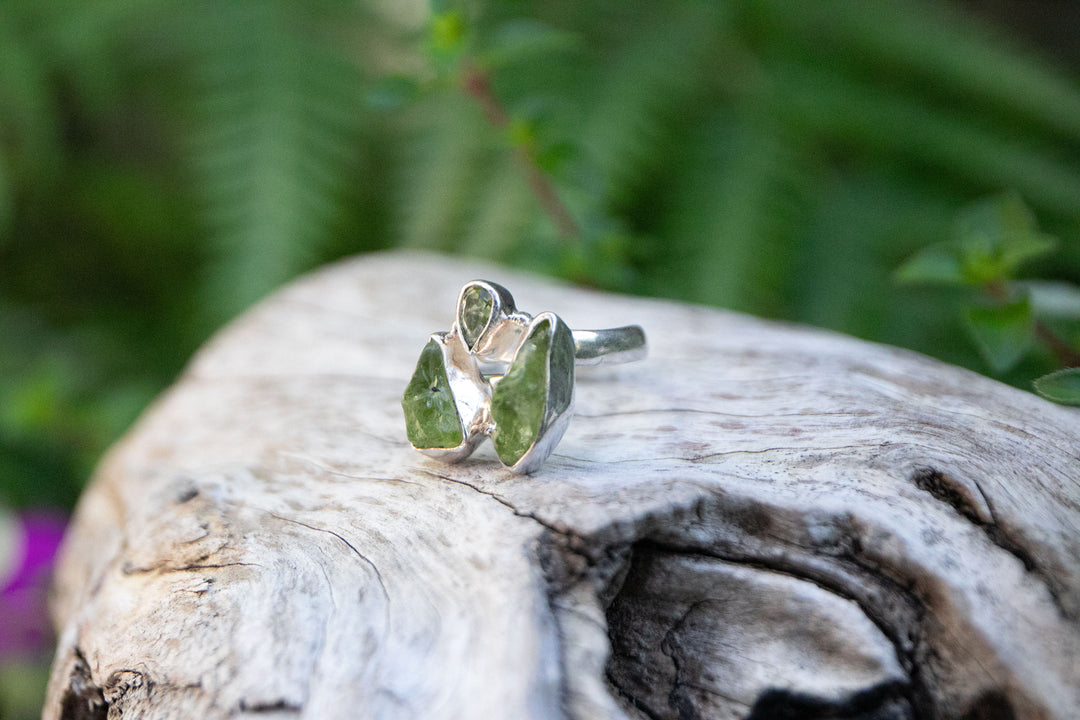 Raw and Faceted Peridot Ring in Sterling Silver - Adjustable