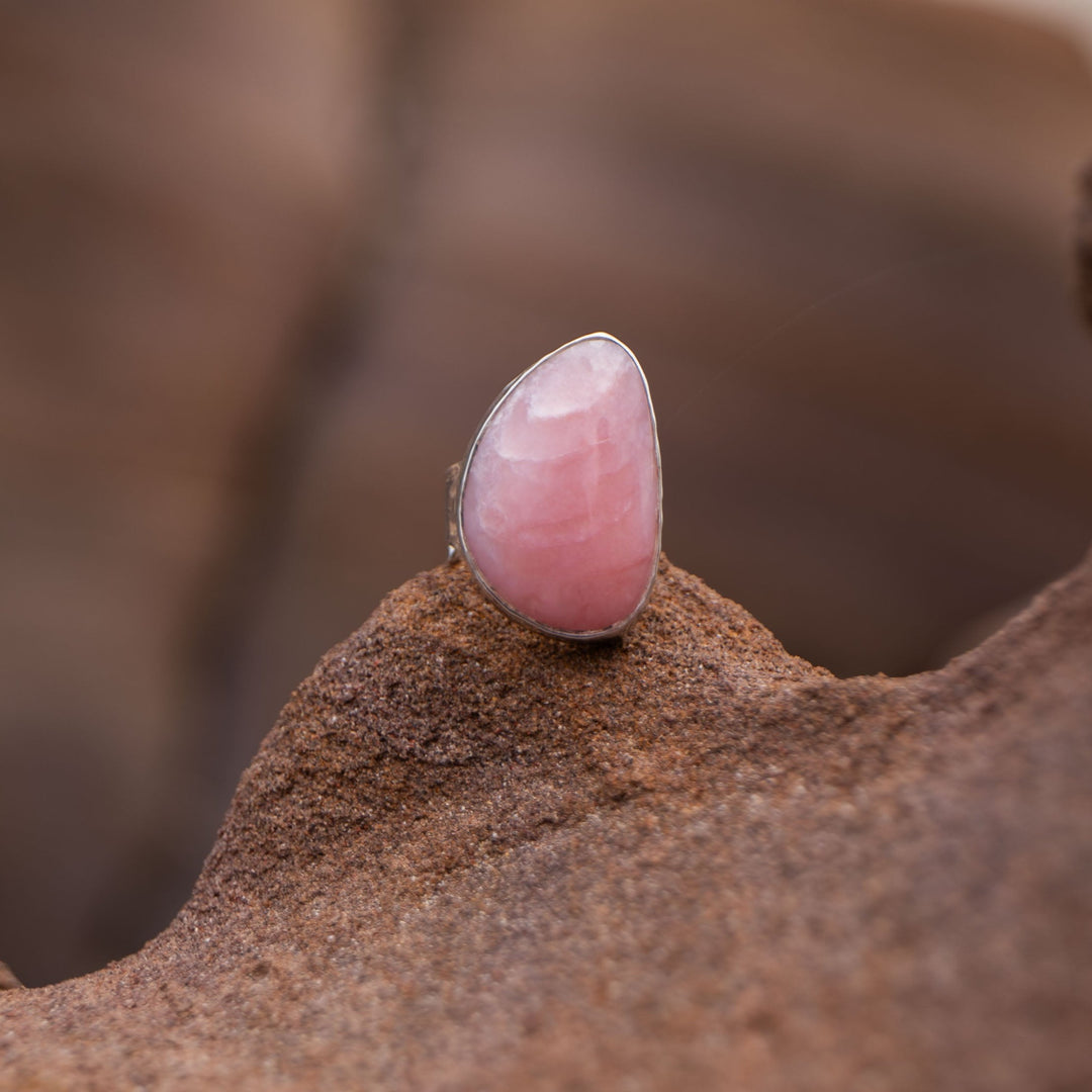 pink-opal-silver-ring