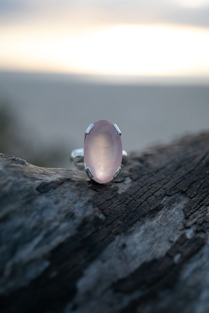 Pink Rose Quartz Ring set in Sterling Silver - Size 8 US