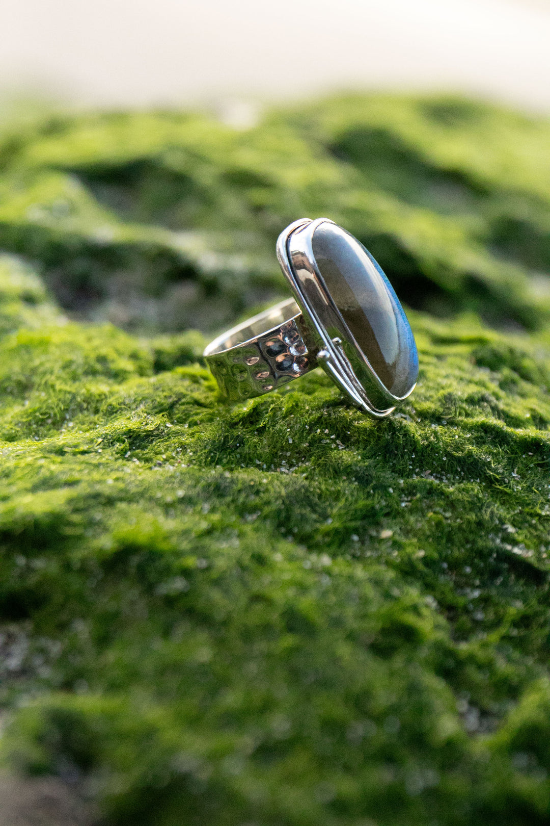 A+ Grade Labradorite Ring set in 92.5% Sterling Silver Band - Size 7 US