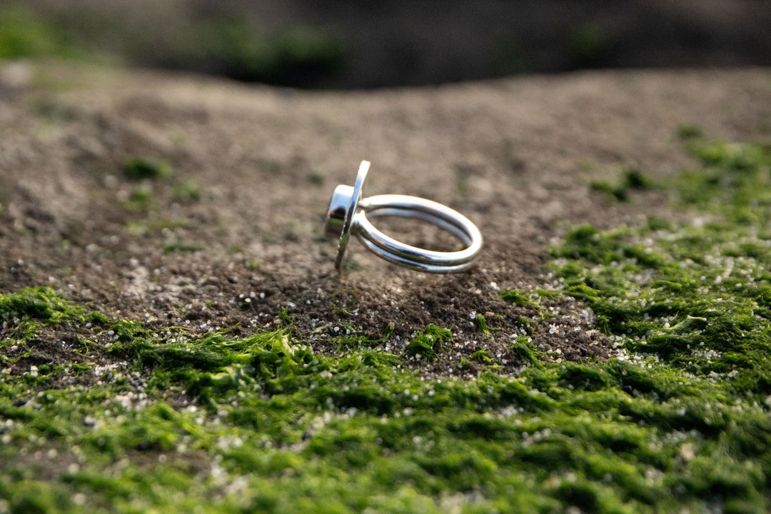 Faceted Topaz Ring in Unique Sterling Silver - Size 6 US