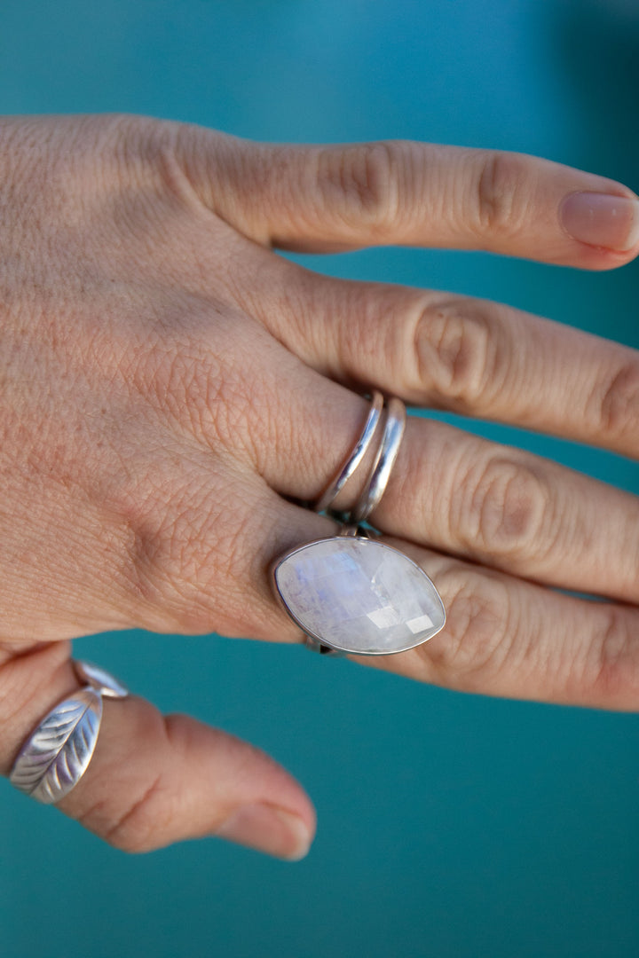 Ellipse Rainbow Moonstone Ring in Sterling Silver Setting - Adjustable