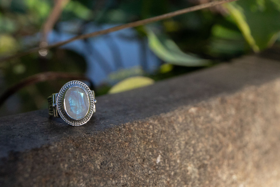Decorative Moonstone Ring in Sterling Silver - Size 7