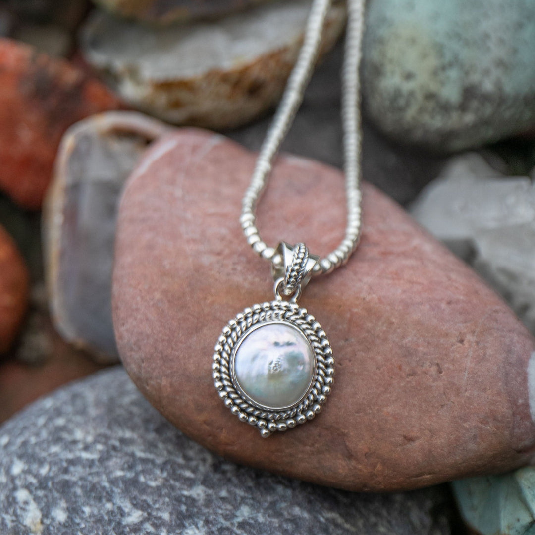 freshwater-pearl-pendant