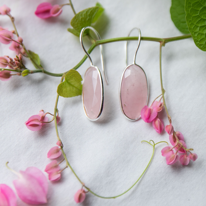 rose-quartz-silver-earrings