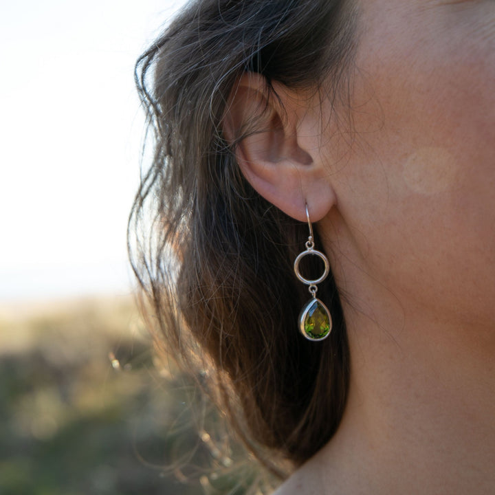 peridot-silver-earrings