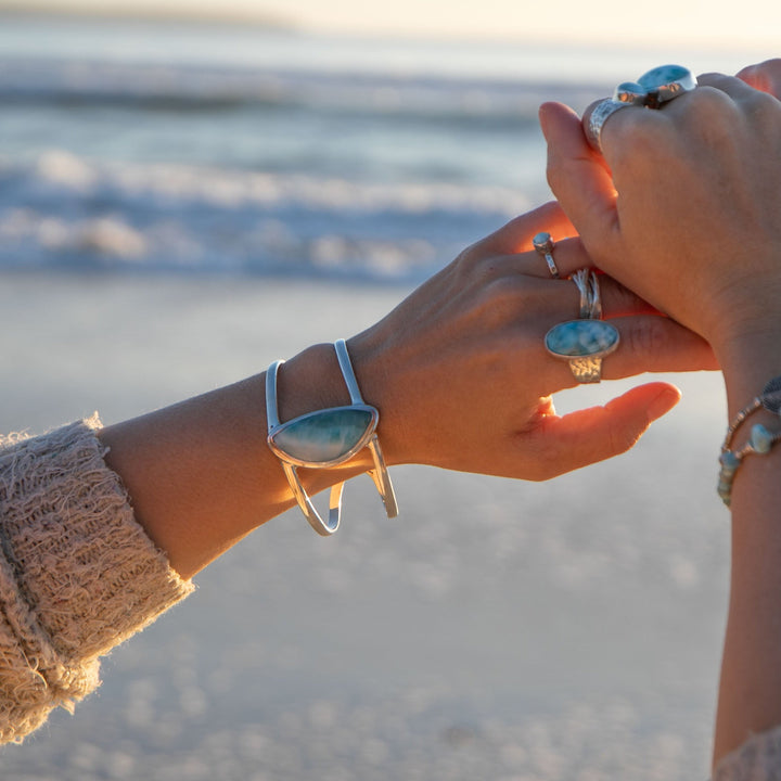 silver-larimar-bangle