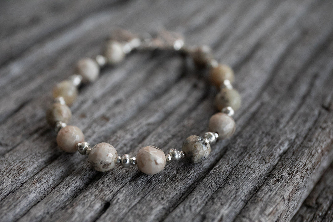 Faceted Dendritic Agate Bracelet with Thai Hill Tribe Silver Beads
